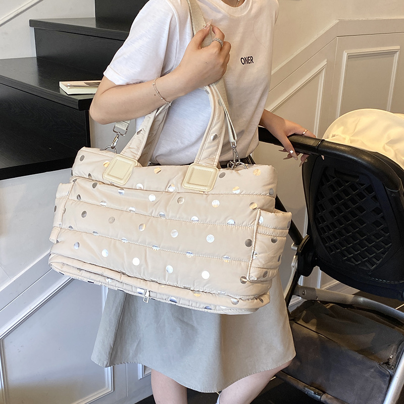 ファッショナブルな女性用トラベルバッグ、ポータブルで大容量、 - Interior Design Class のレビューと価格