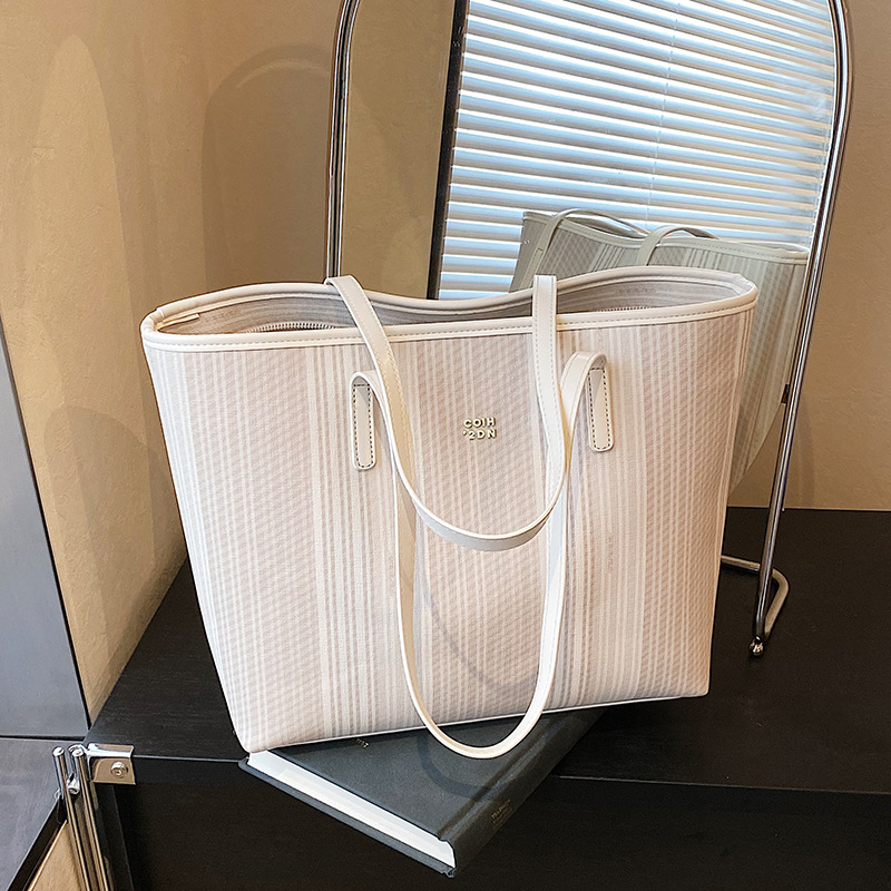 ファッショナブルな大容量トートバッグ女性のためのショルダーバ - Interior Design Class のレビューと価格