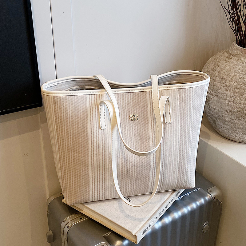 ファッショナブルな大容量トートバッグ女性のためのショルダーバ - Interior Design Class のレビューと価格