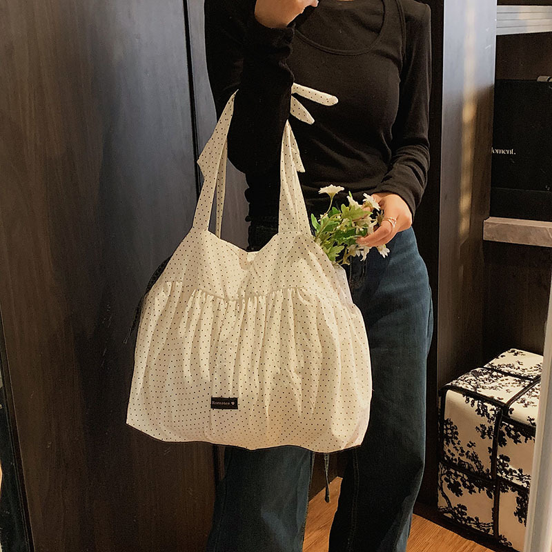 大容量の白いショッピングバッグ水玉模様のキャンバストートバッ - Interior Design Class のレビューと価格